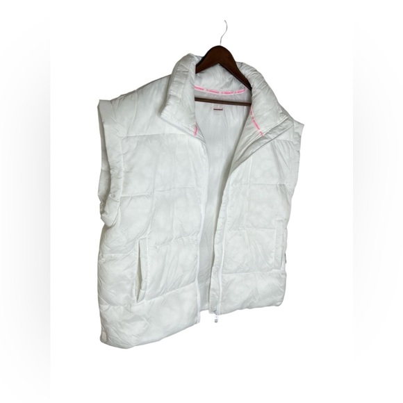 Free People Movement In A Bubble Puffer Vest Jacket In White - Picture 5 of 16